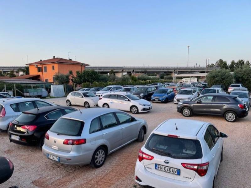 Mangoni Park - Porto Terracina Parcheggi all'aperto Mangoni Park - Porto Terracina