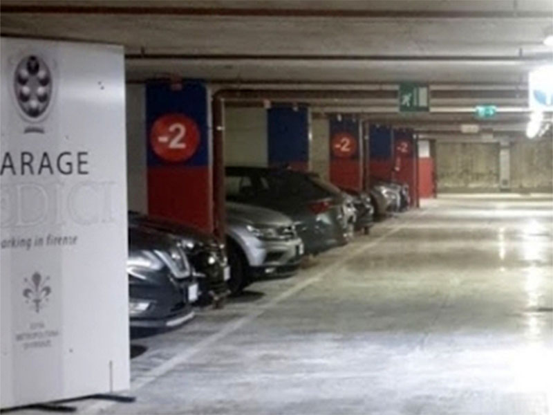 Garage Medici - Firenze Santa Maria Novella Posti auto coperti Garage Medici - Firenze Santa Maria Novella