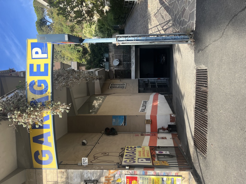 Garage Gregorio VII - Roma centro città Ingresso Garage Gregorio VII - Roma centro città