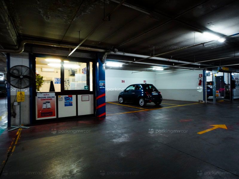 Quick San Francesco - Porto Bari Reception check-in Quick San Francesco - Porto Bari