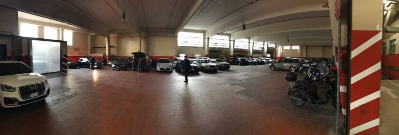 Garage Petraglia - Napoli Stazione Centrale Posti auto al coperto Garage Petraglia - Napoli Stazione Centrale